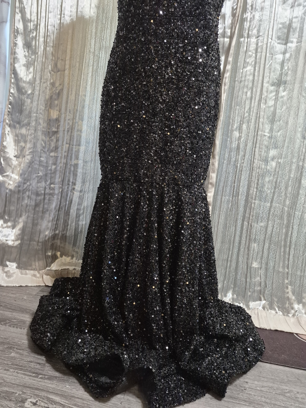 Black Sequin Mermaid Evening Dress - Picture 4 of 14